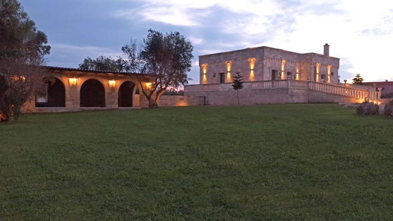 Castello Salentino B&B מלנדוניו מראה חיצוני תמונה
