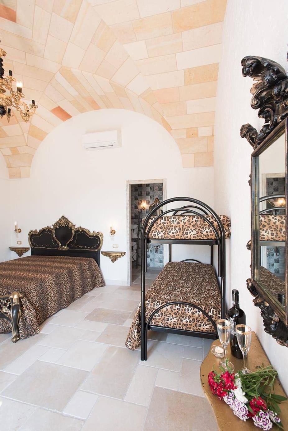 Castello Salentino B&B מלנדוניו מראה חיצוני תמונה